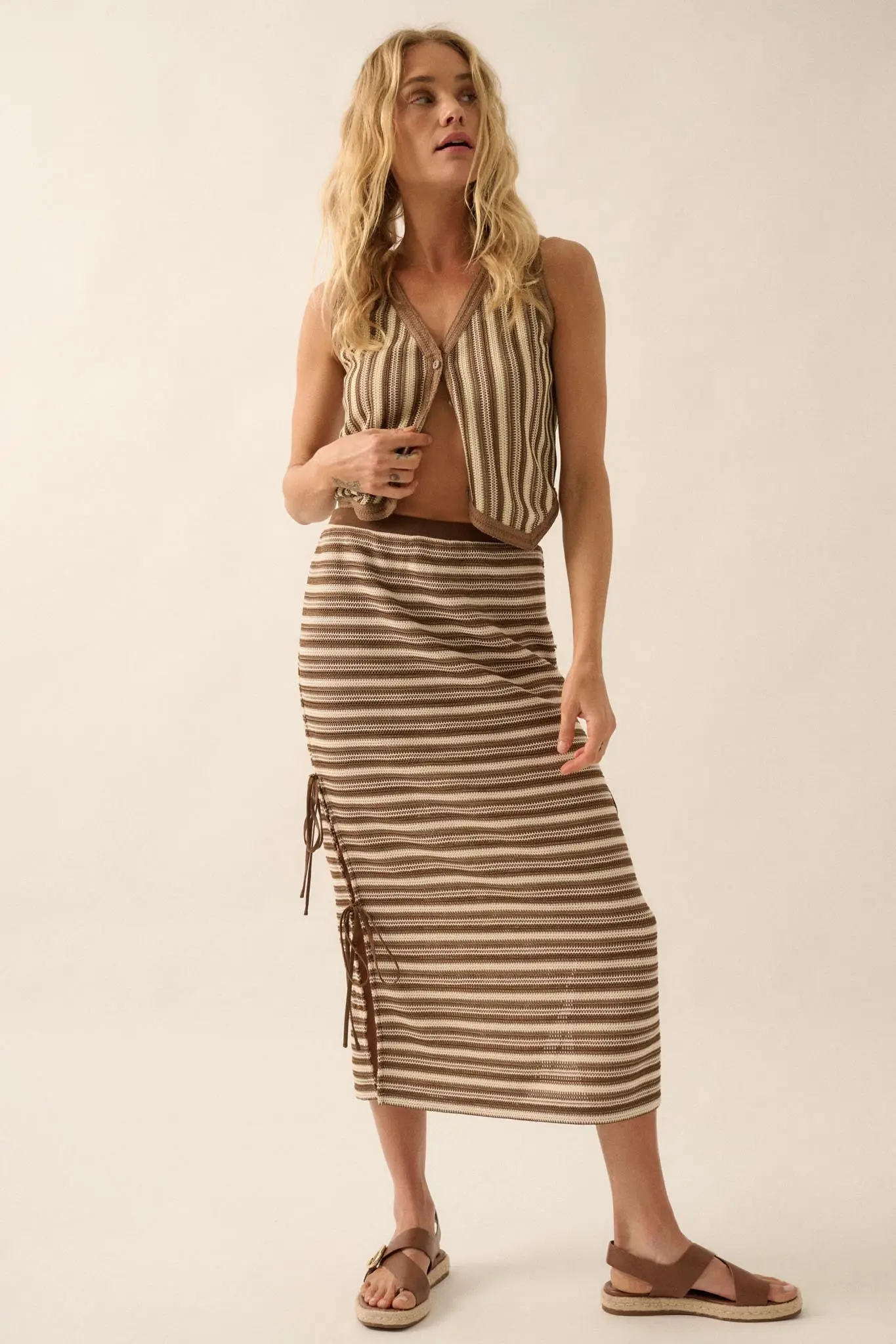 Line It Up Striped Knit Cropped Button-Up Vest - Image 10