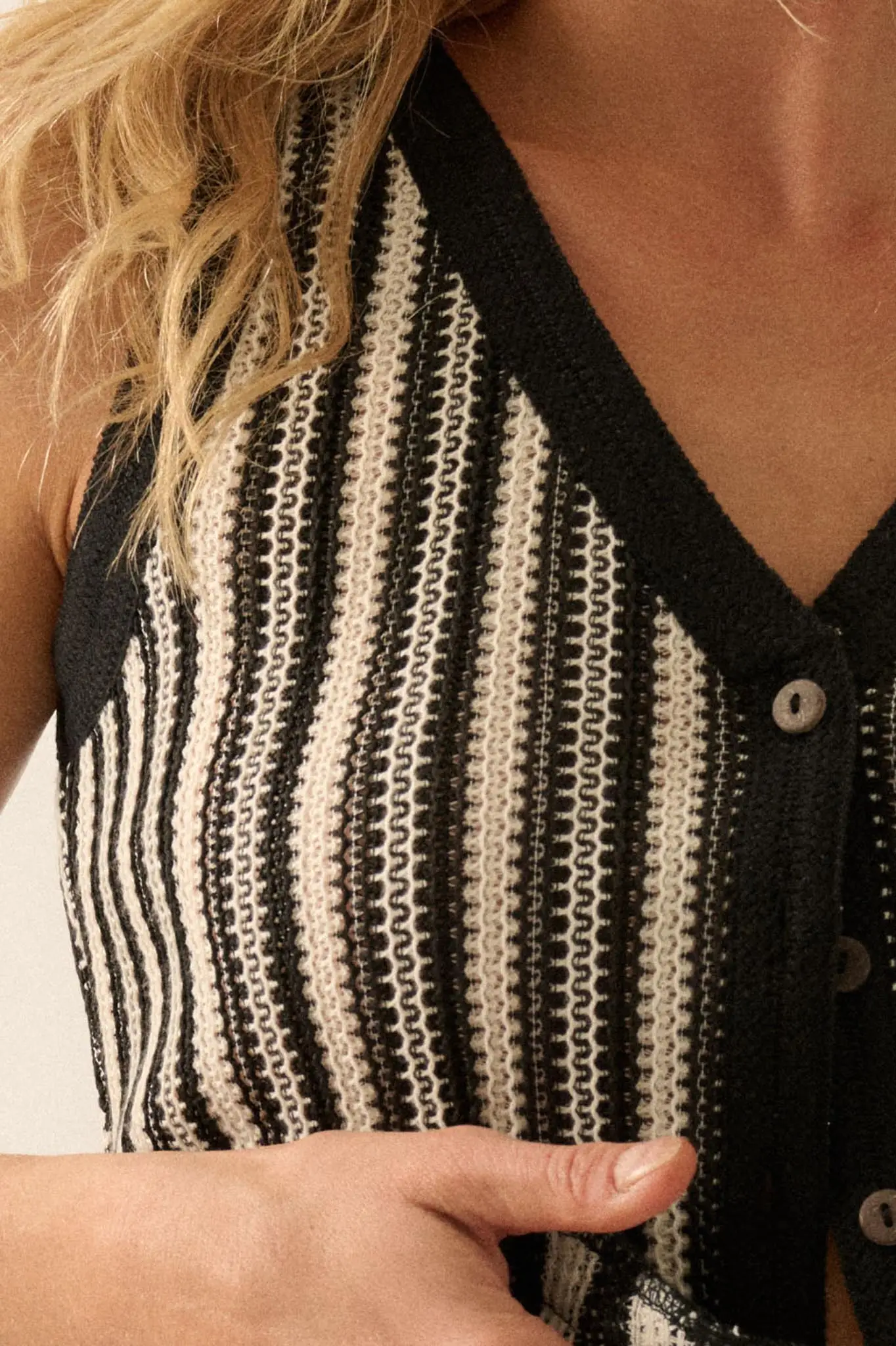 Line It Up Striped Knit Cropped Button-Up Vest - Image 4