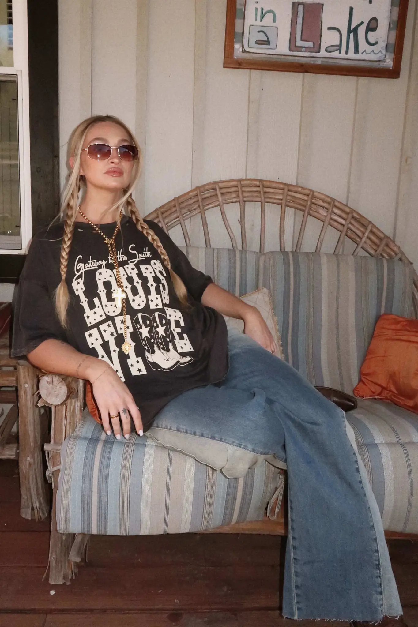 Louisville Boots Distressed Graphic Tee - Image 3