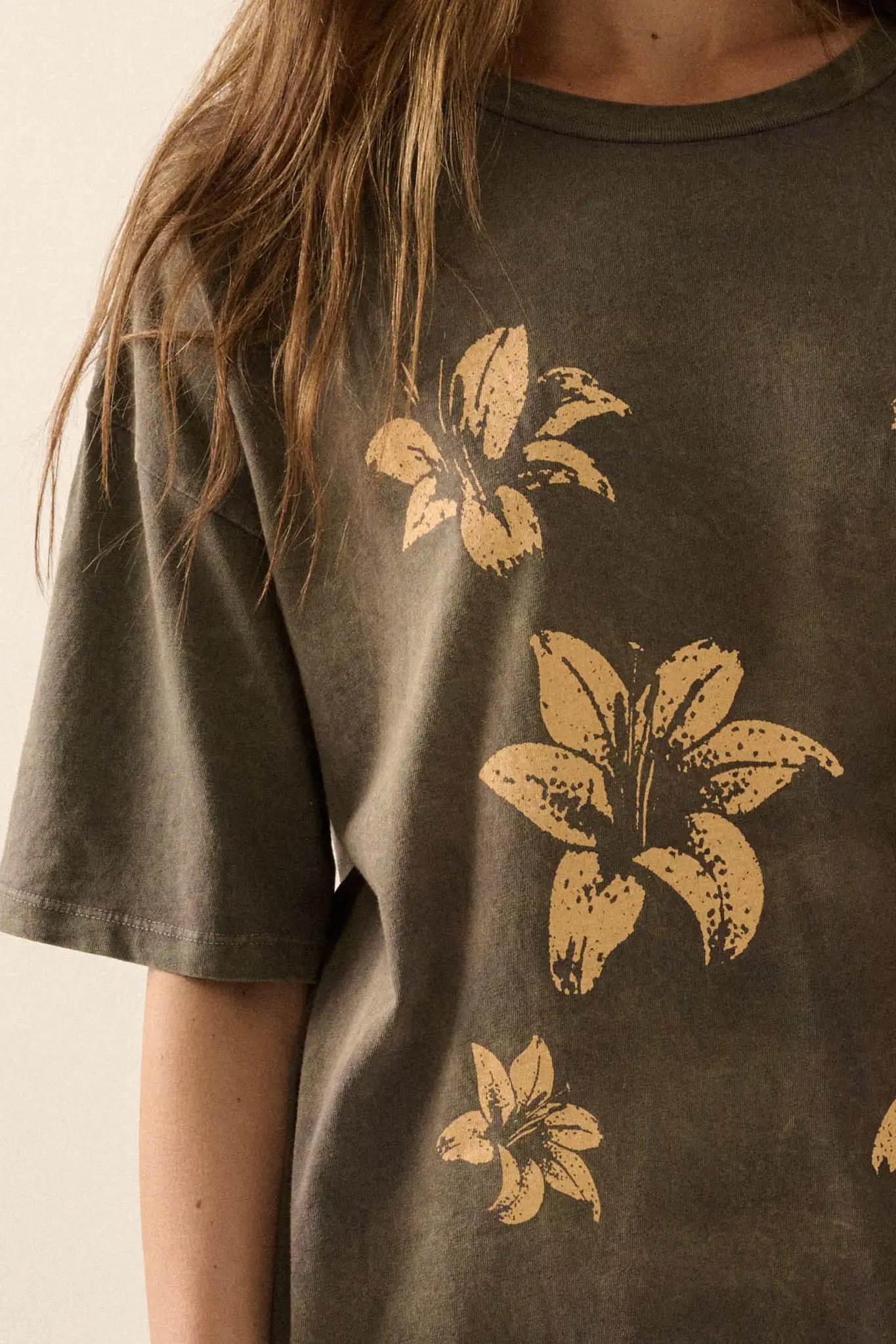 Lovely Lilies Vintage-Wash Oversize Graphic Tee - Image 2