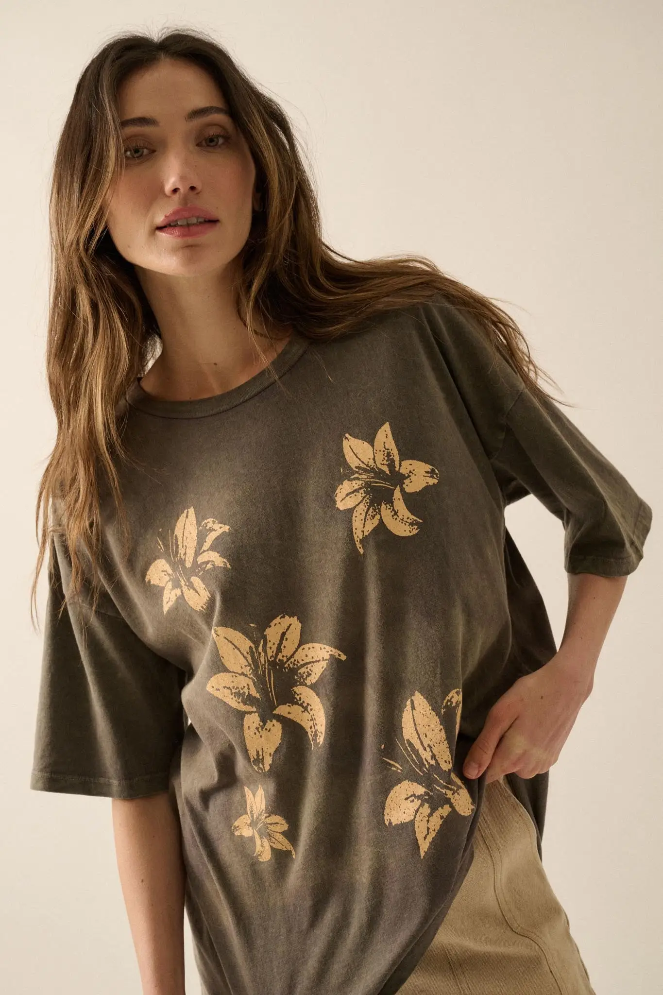 Lovely Lilies Vintage-Wash Oversize Graphic Tee - Image 3