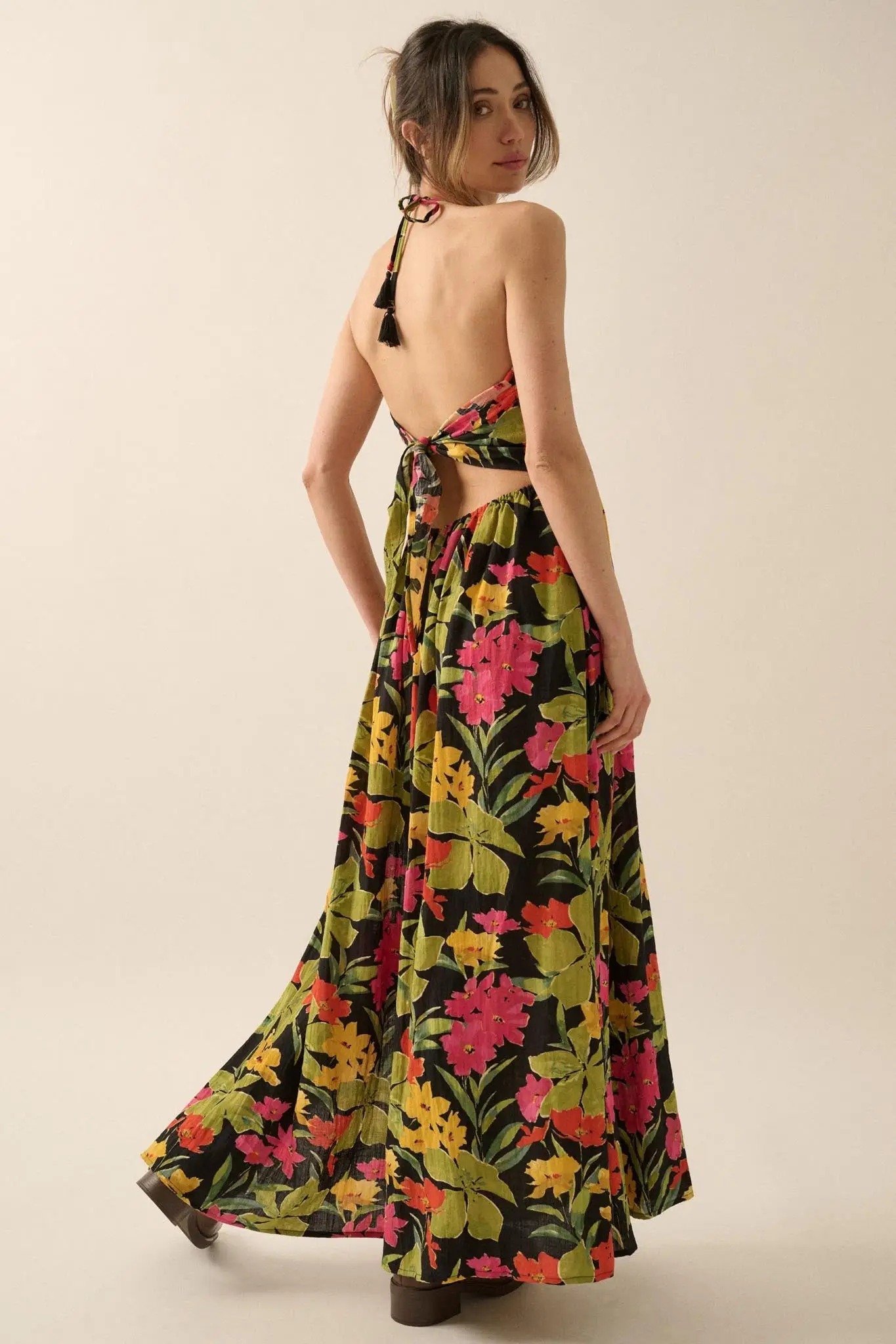 Lovely Luau Tropical Floral Halter Maxi Dress - Image 12