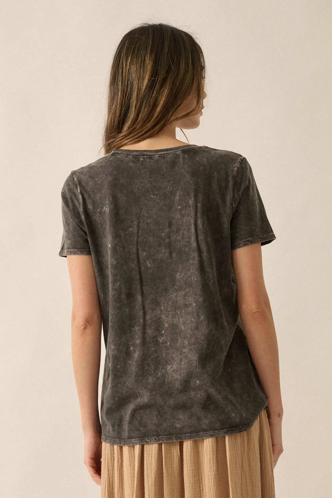 Lover Vintage-Wash Floral Graphic Tee - Image 6