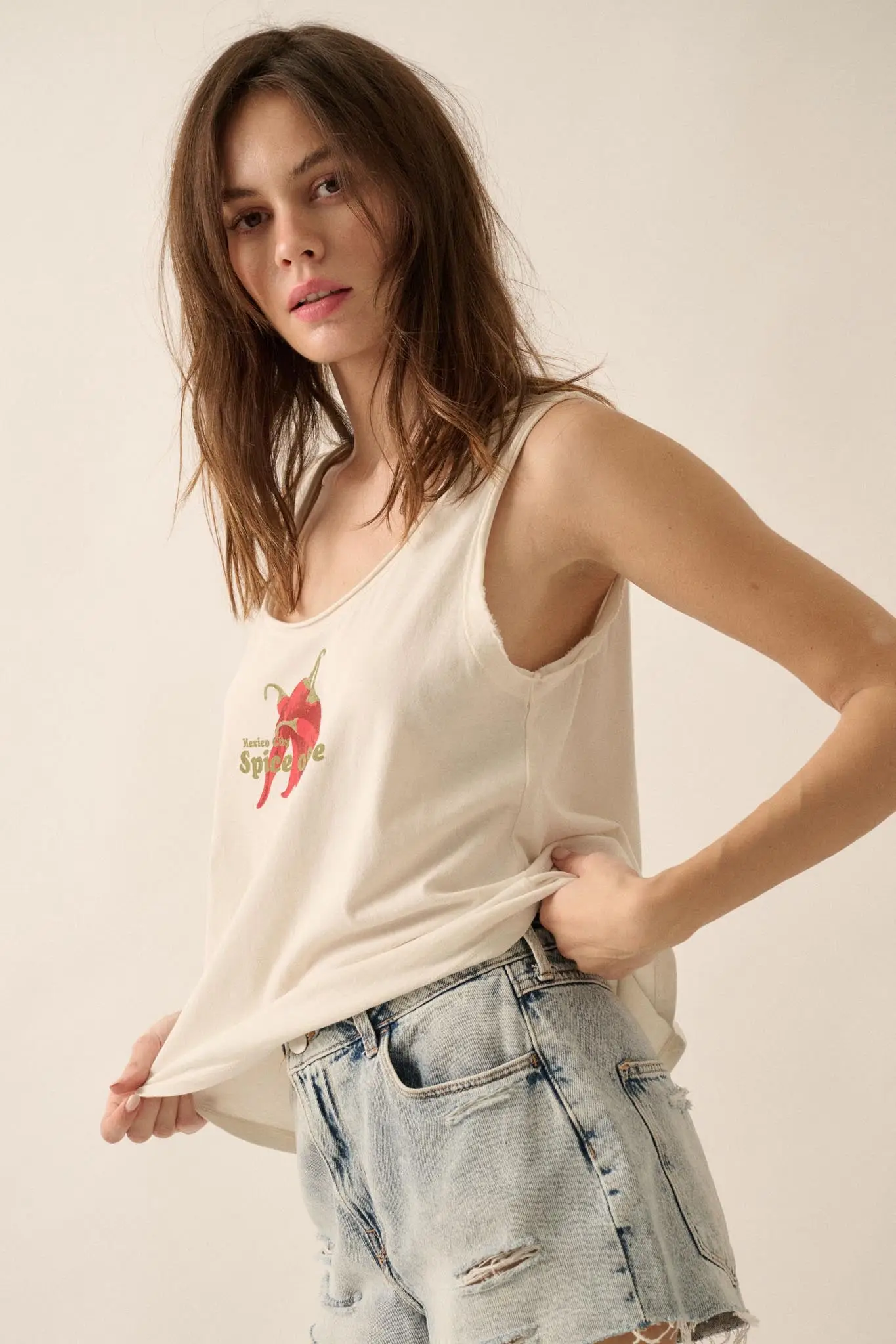 Mexico City Spice of Love Raw-Edge Graphic Tank Top - Image 5