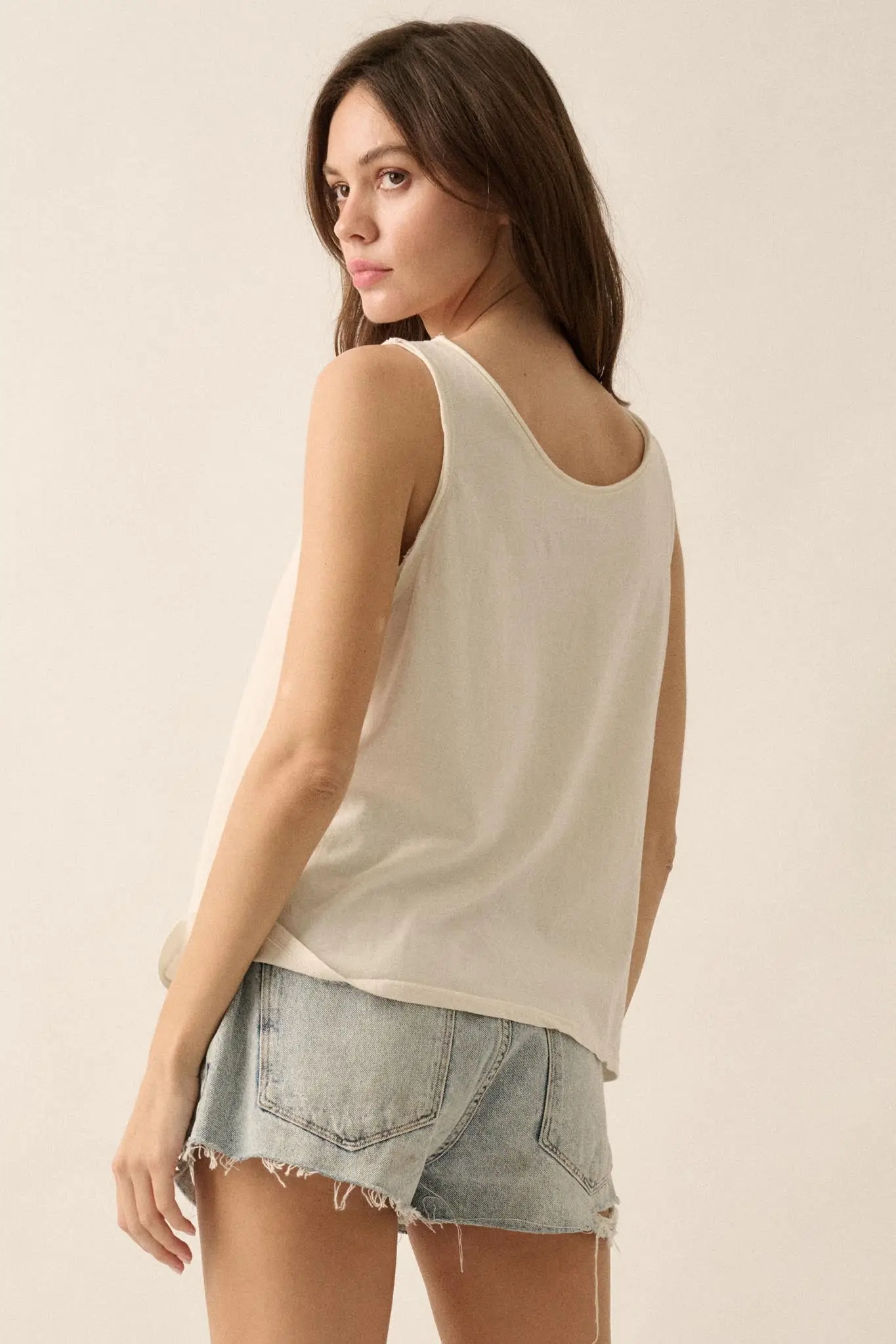 Mexico City Spice of Love Raw-Edge Graphic Tank Top - Image 6