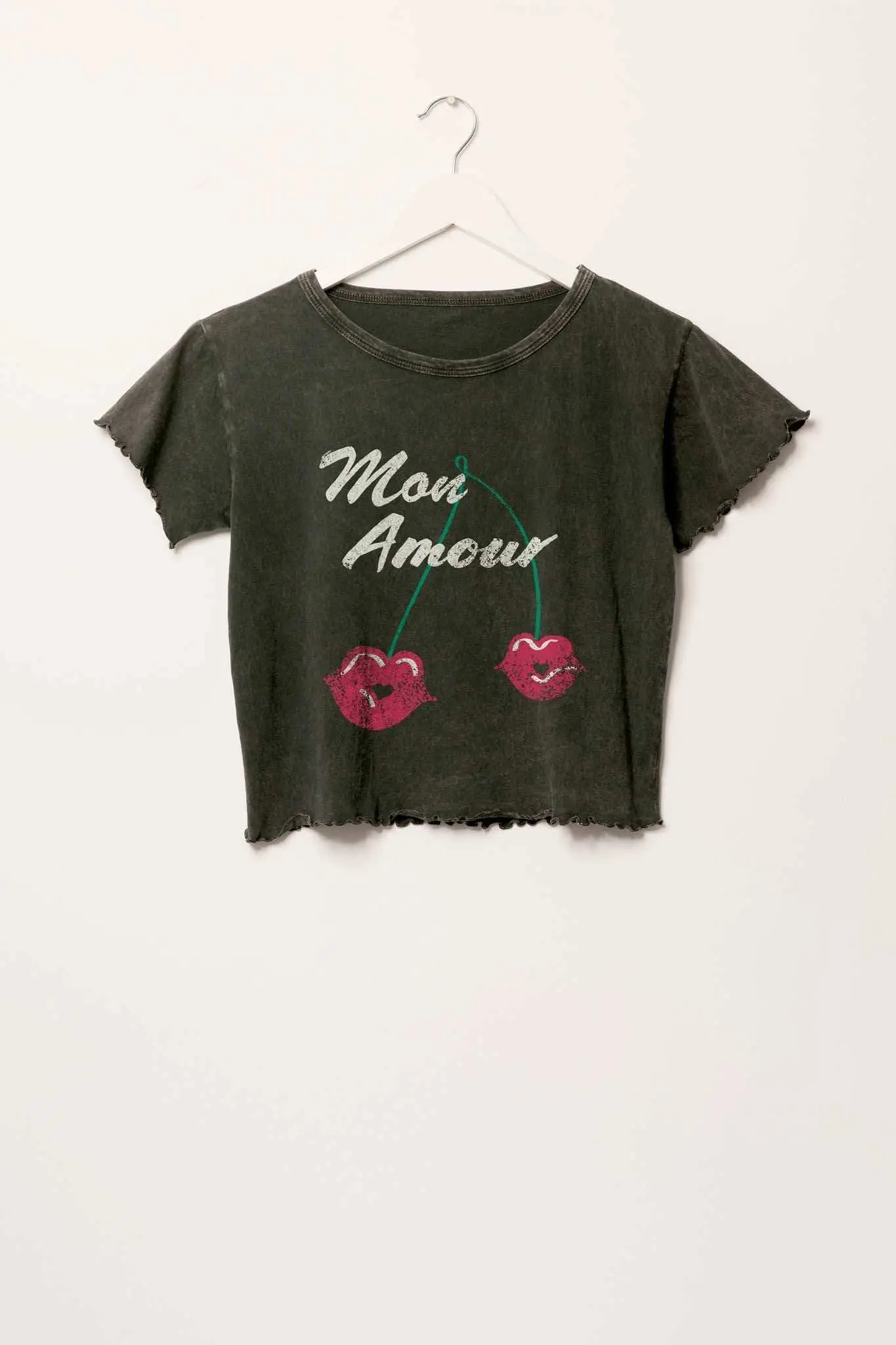 Mon Amour Cropped Lettuce-Edge Graphic Baby Tee