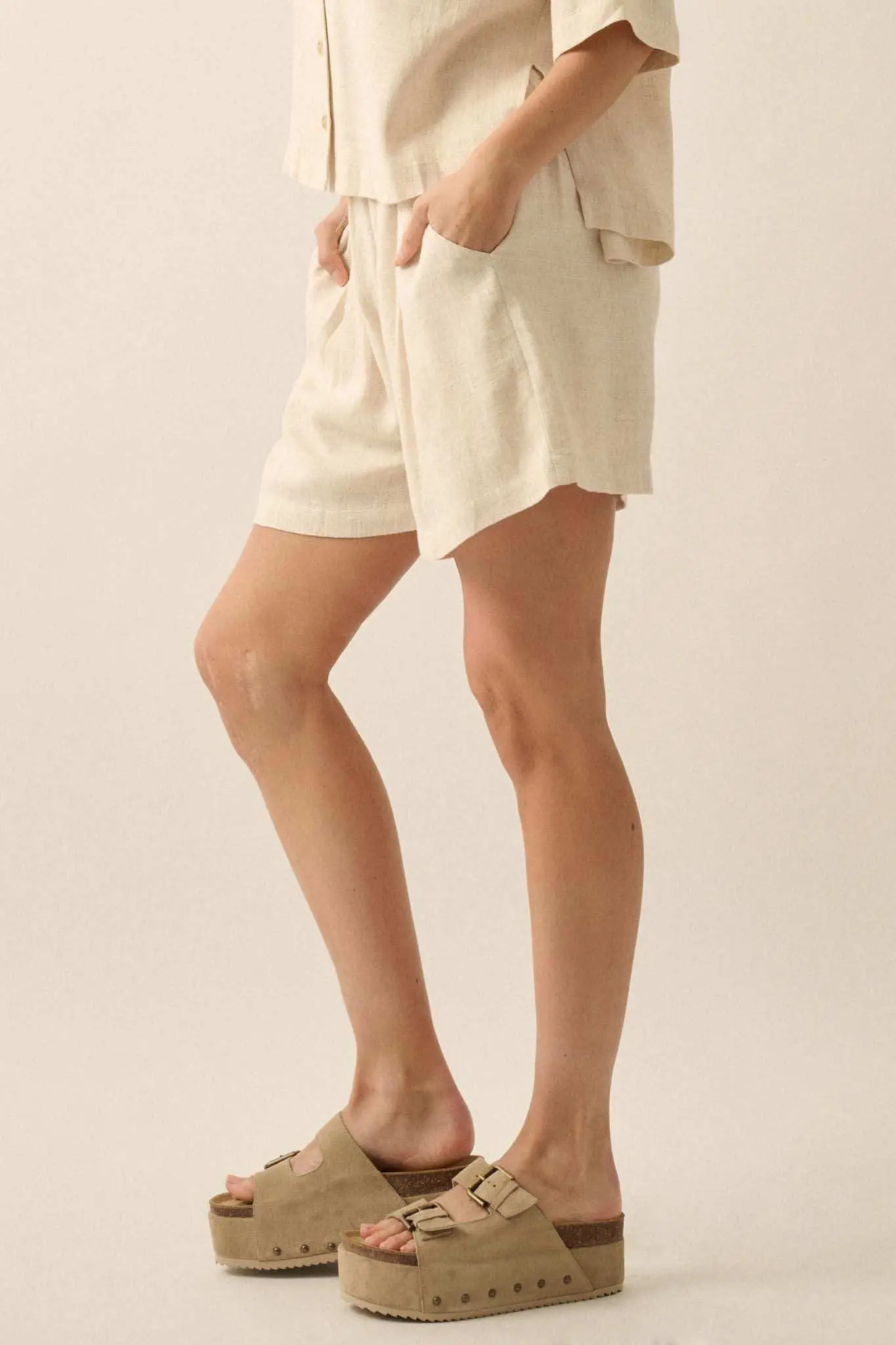 Natural Order Linen-Blend Pleated Wide-Leg Shorts - Image 13