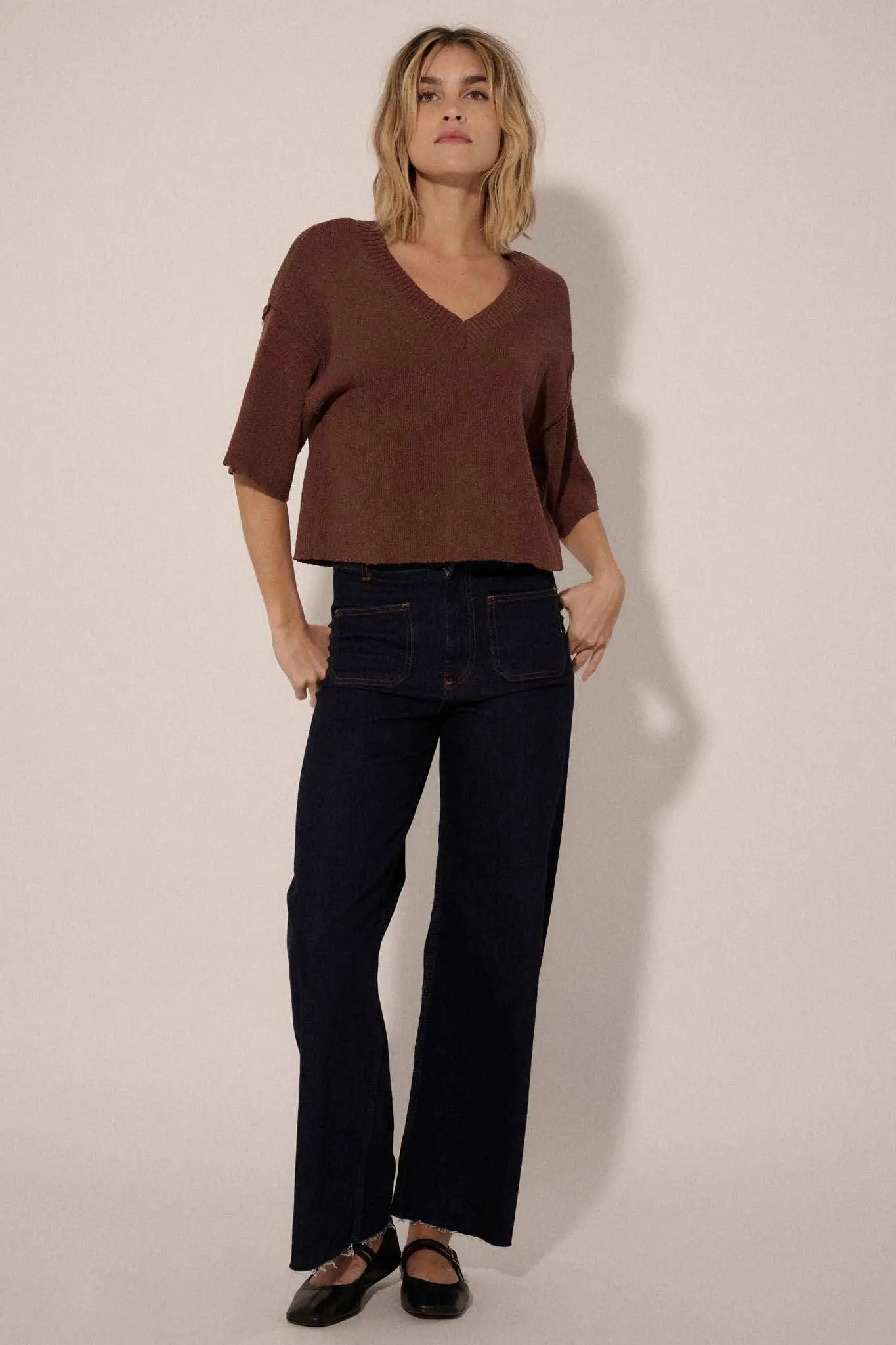 New Narrative Short-Sleeve V-Neck Sweater - Image 10