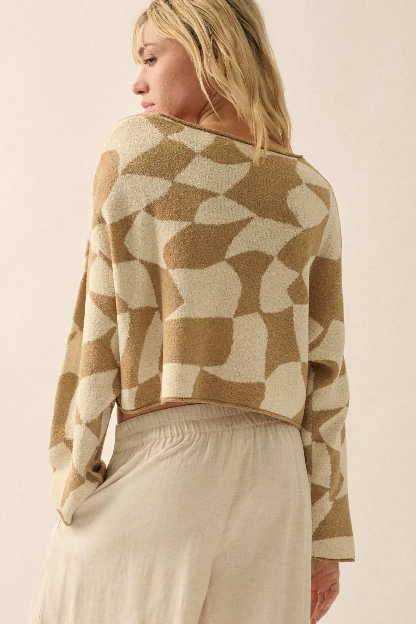 Nice Move Abstract Checkerboard Cropped Sweater - Image 20