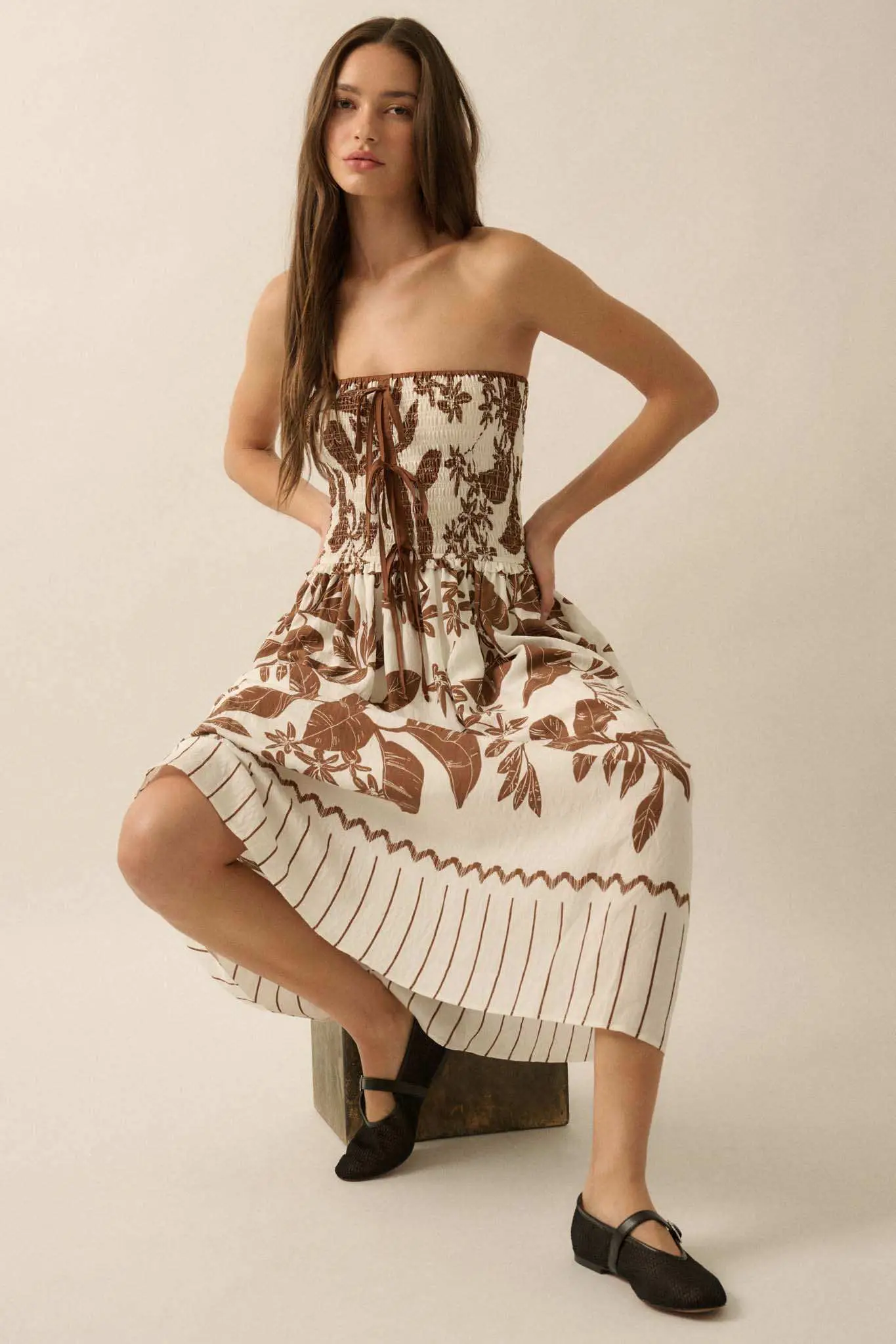 Palm Poetry Tropical Strapless Pocket Midi Dress - Image 12