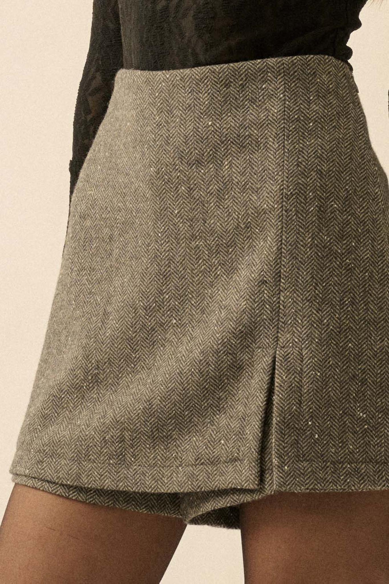Posh Life Herringbone Tweed Mini Skort - Image 20