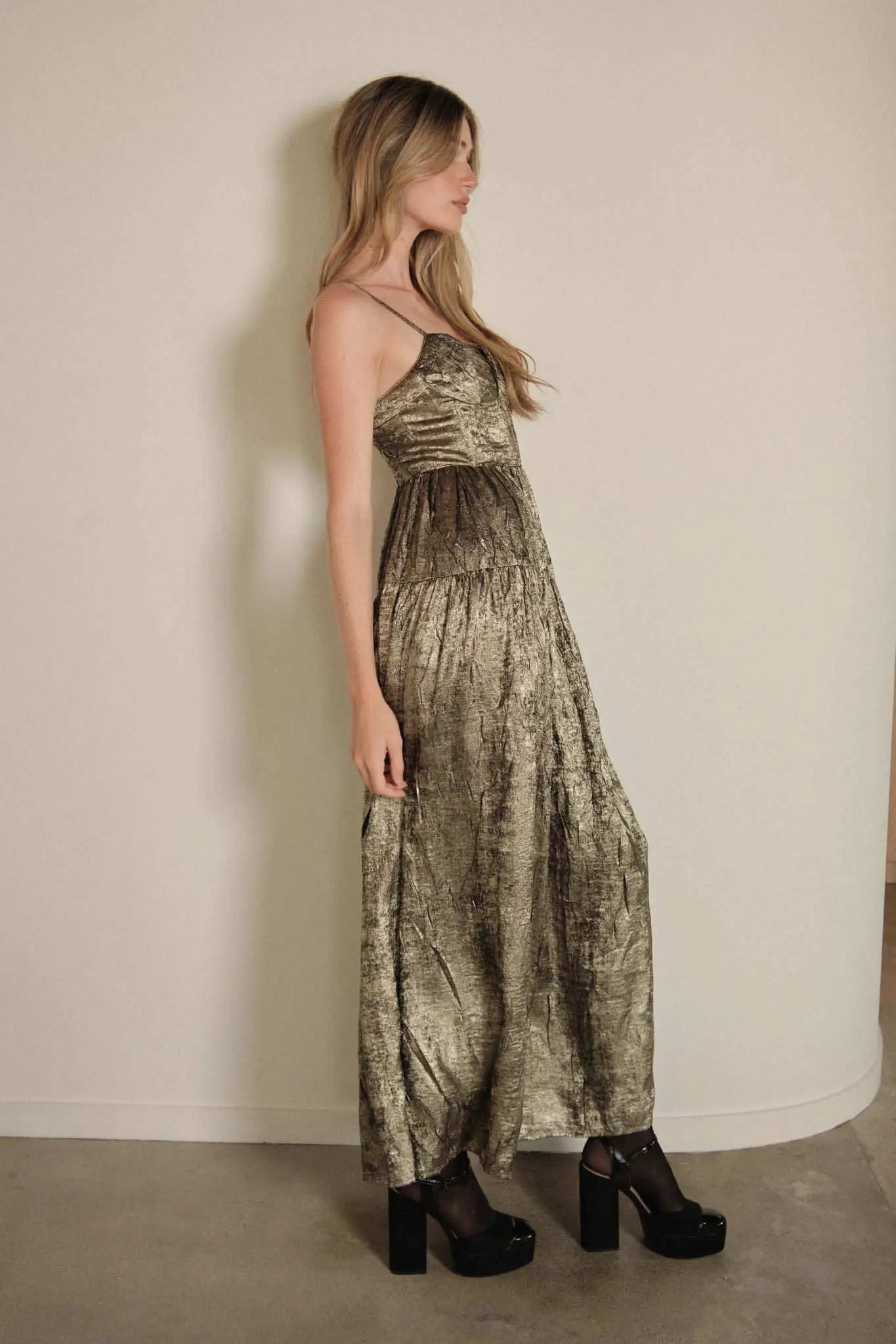 Precious Metals Textured Metallic Maxi Dress - Image 11