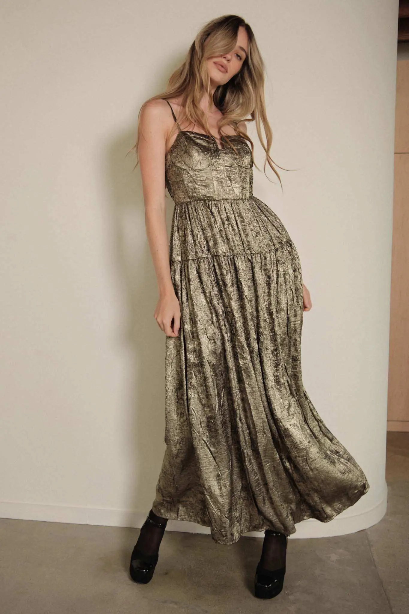 Precious Metals Textured Metallic Maxi Dress - Image 7