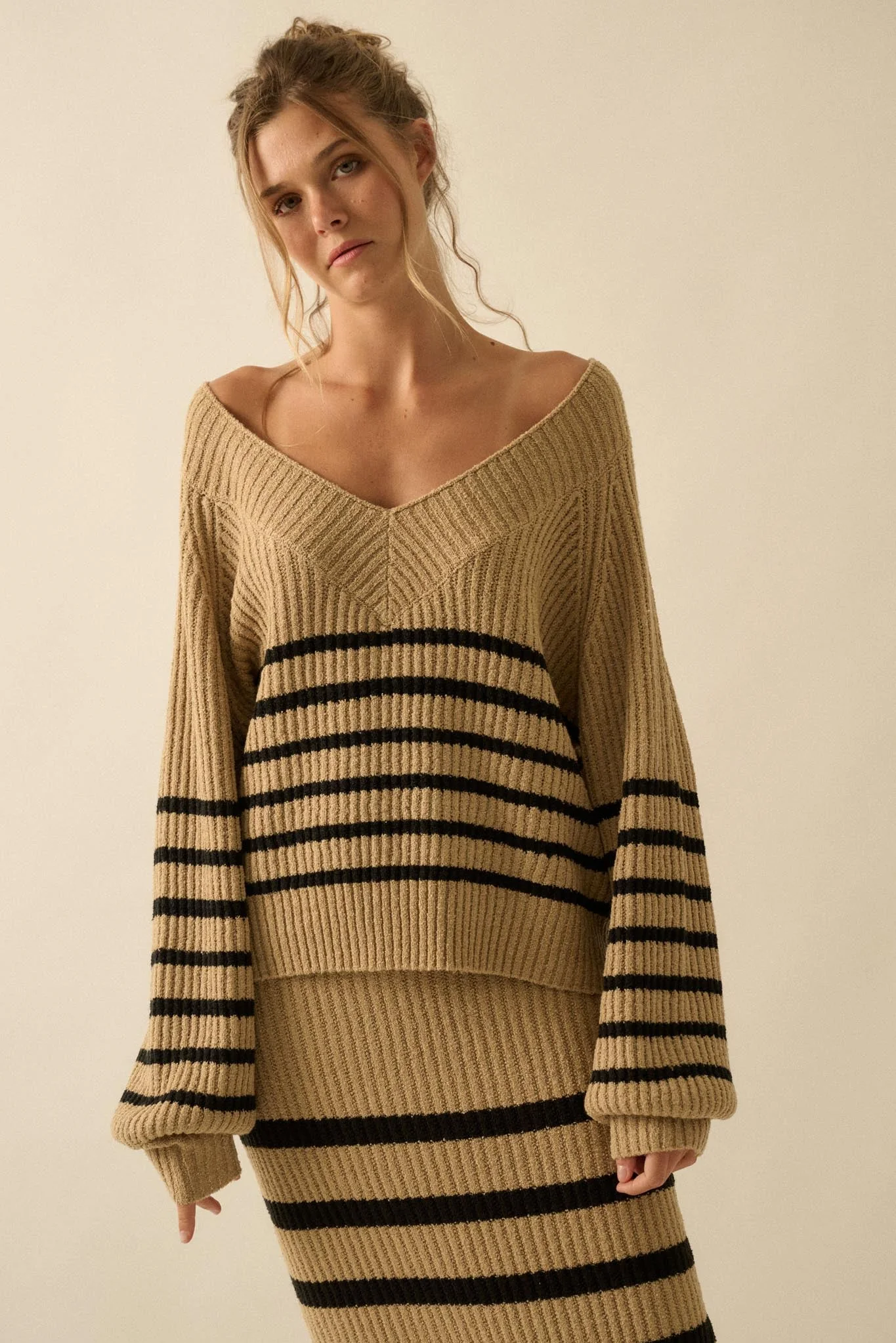Promise the Label Striped Rib-Knit V-Neck Sweater - Image 10