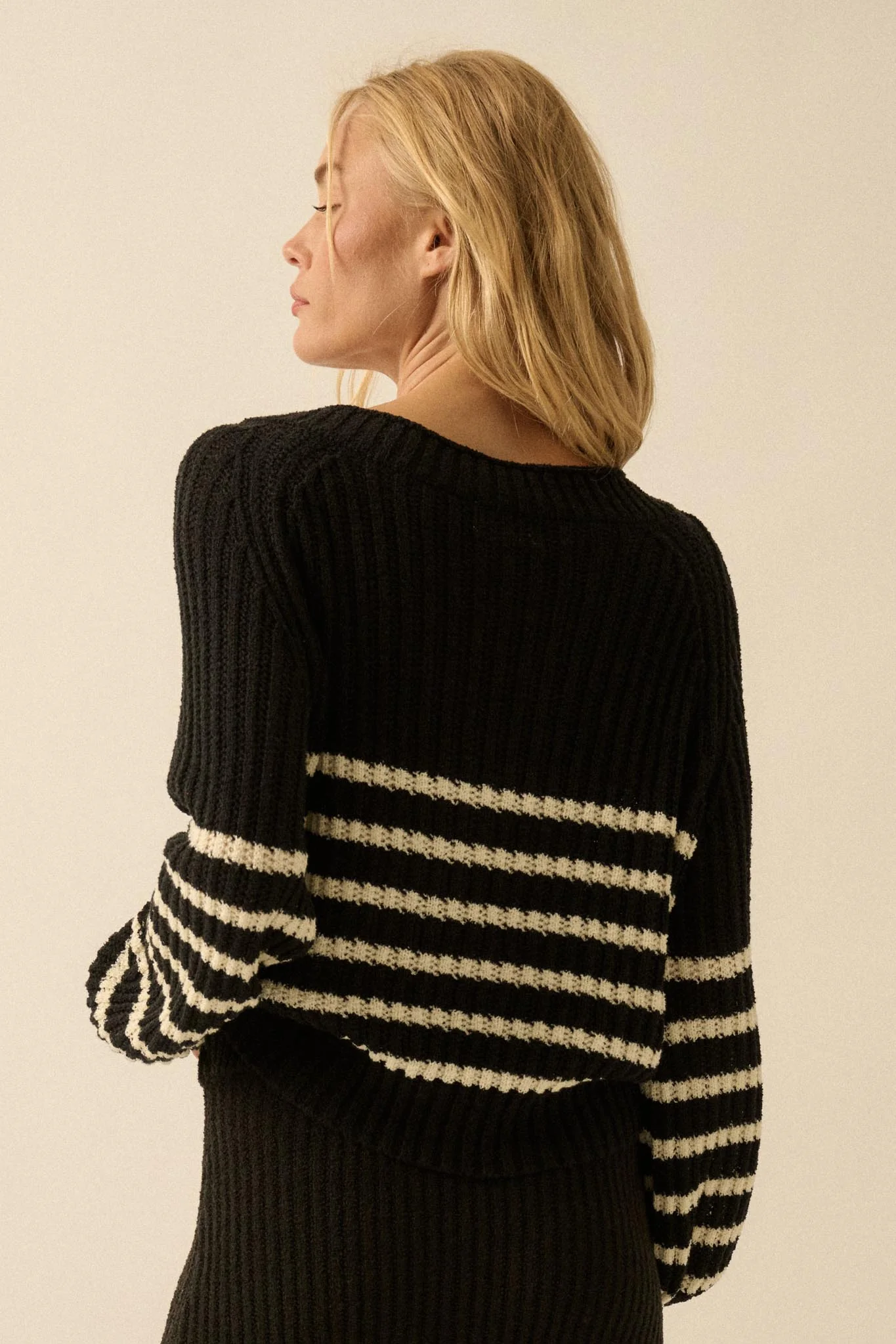 Promise the Label Striped Rib-Knit V-Neck Sweater - Image 21