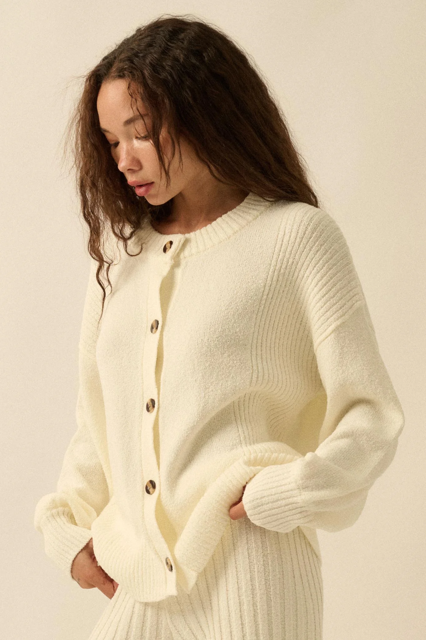 Promise the Label Textured Knit Buttoned Cardigan - Image 8