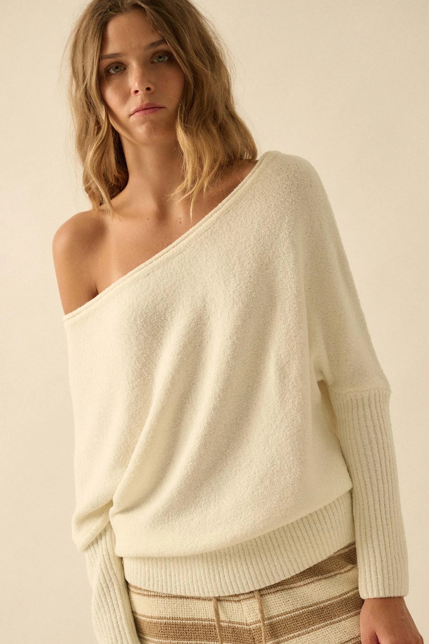 Promise the Label Textured One-Shoulder Sweater - Image 17