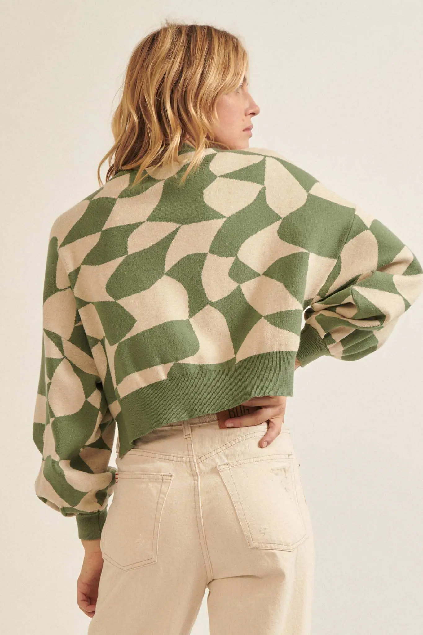 Queen's Row Abstract Checkerboard Sweater - Image 15
