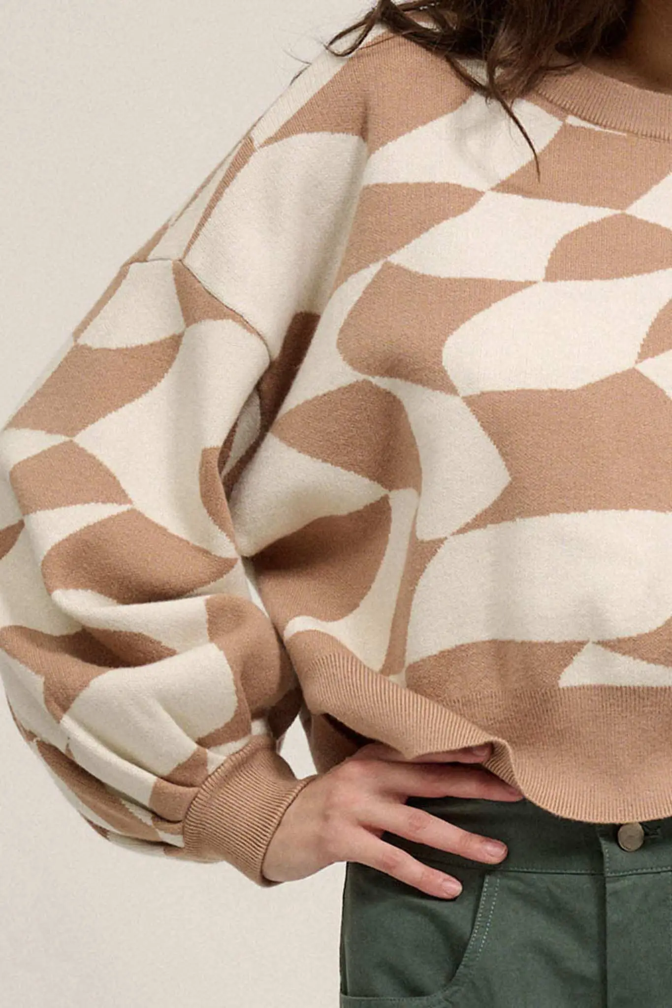 Queen's Row Abstract Checkerboard Sweater - Image 8