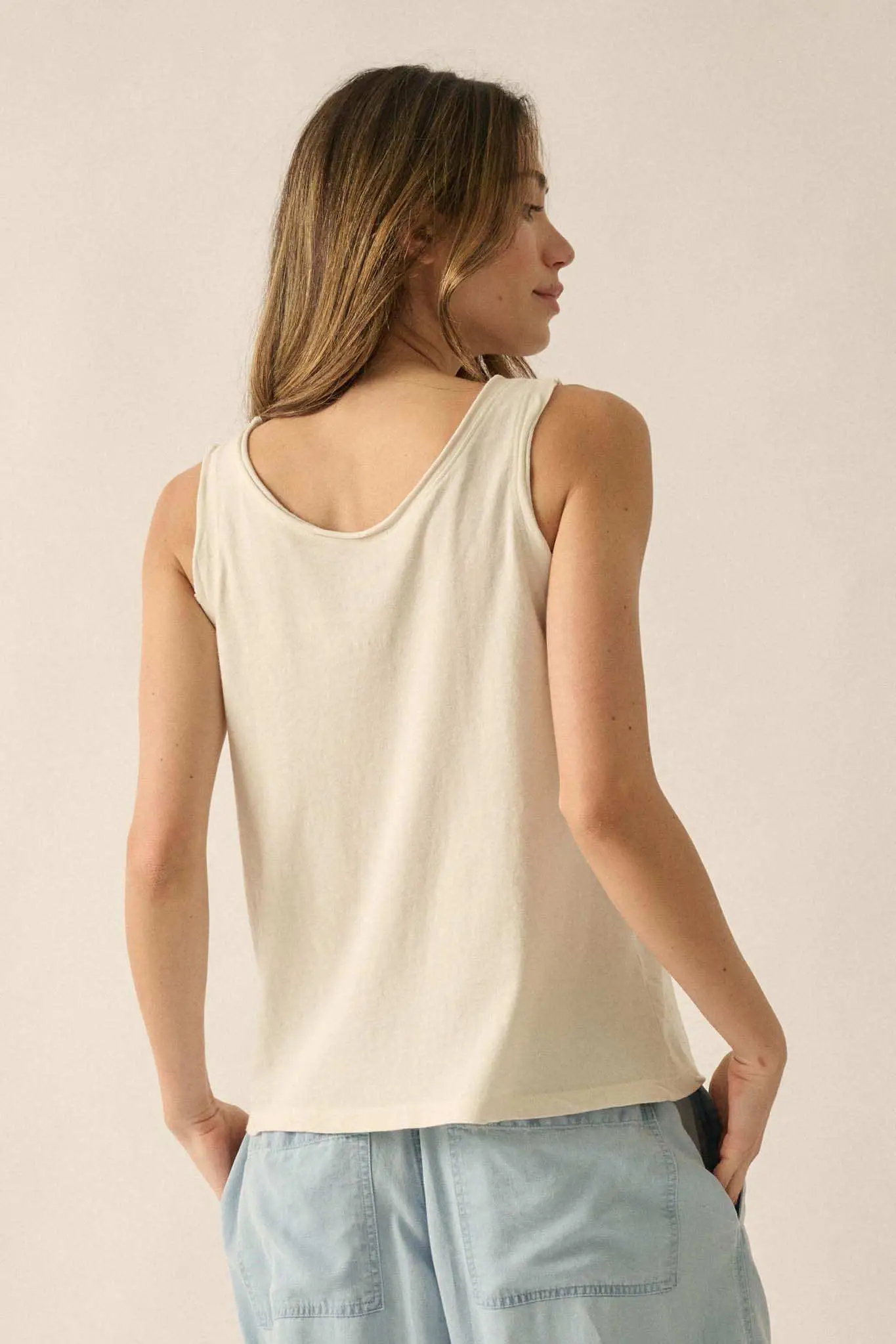 Read My Lips Raw-Edge Graphic Tank Top - Image 6