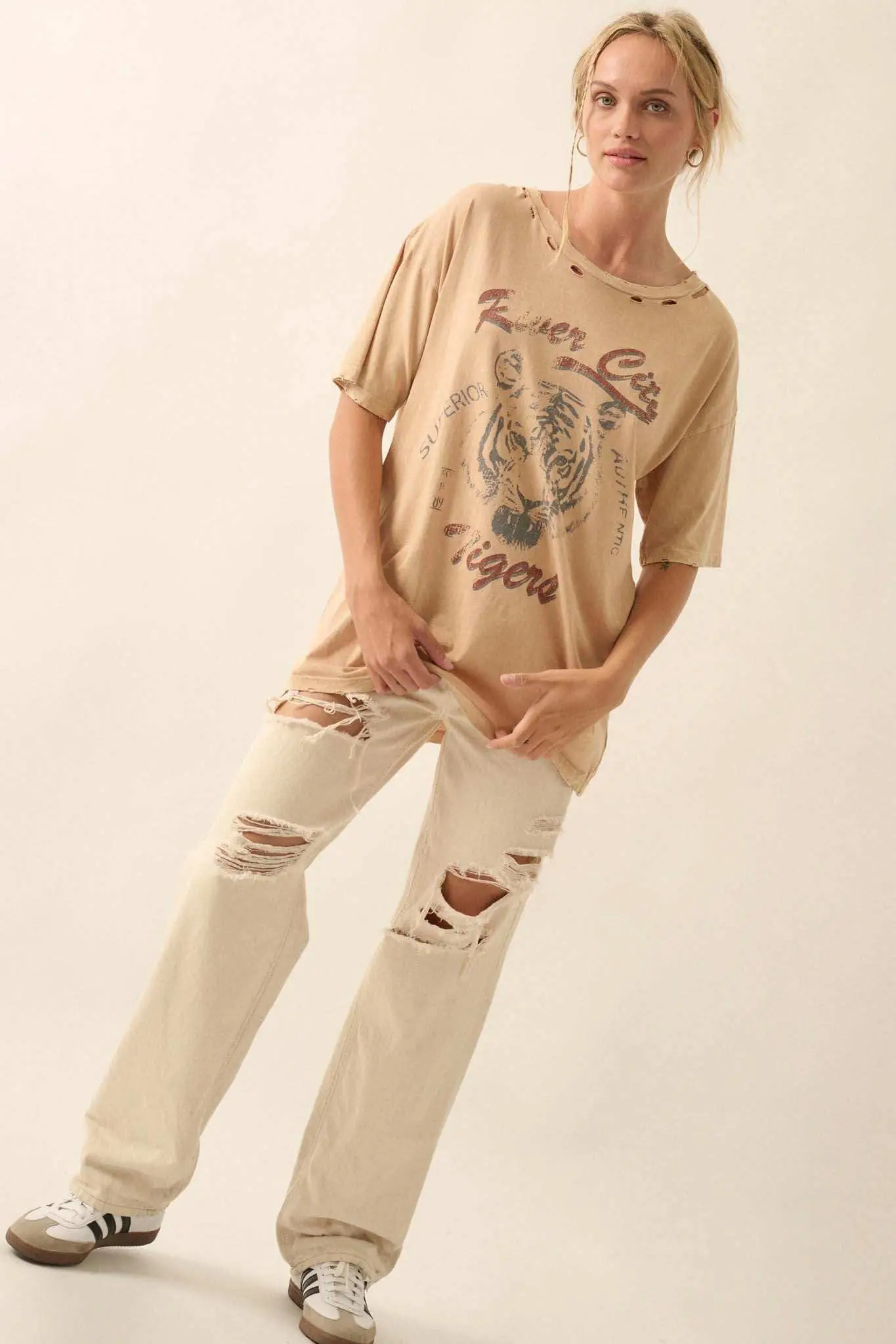 River City Tigers Distressed Oversize Graphic Tee - Image 4