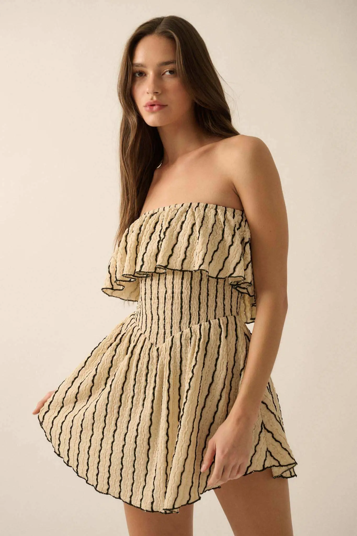 Rolling Wave Striped Knit Strapless Flounce Romper - Image 3