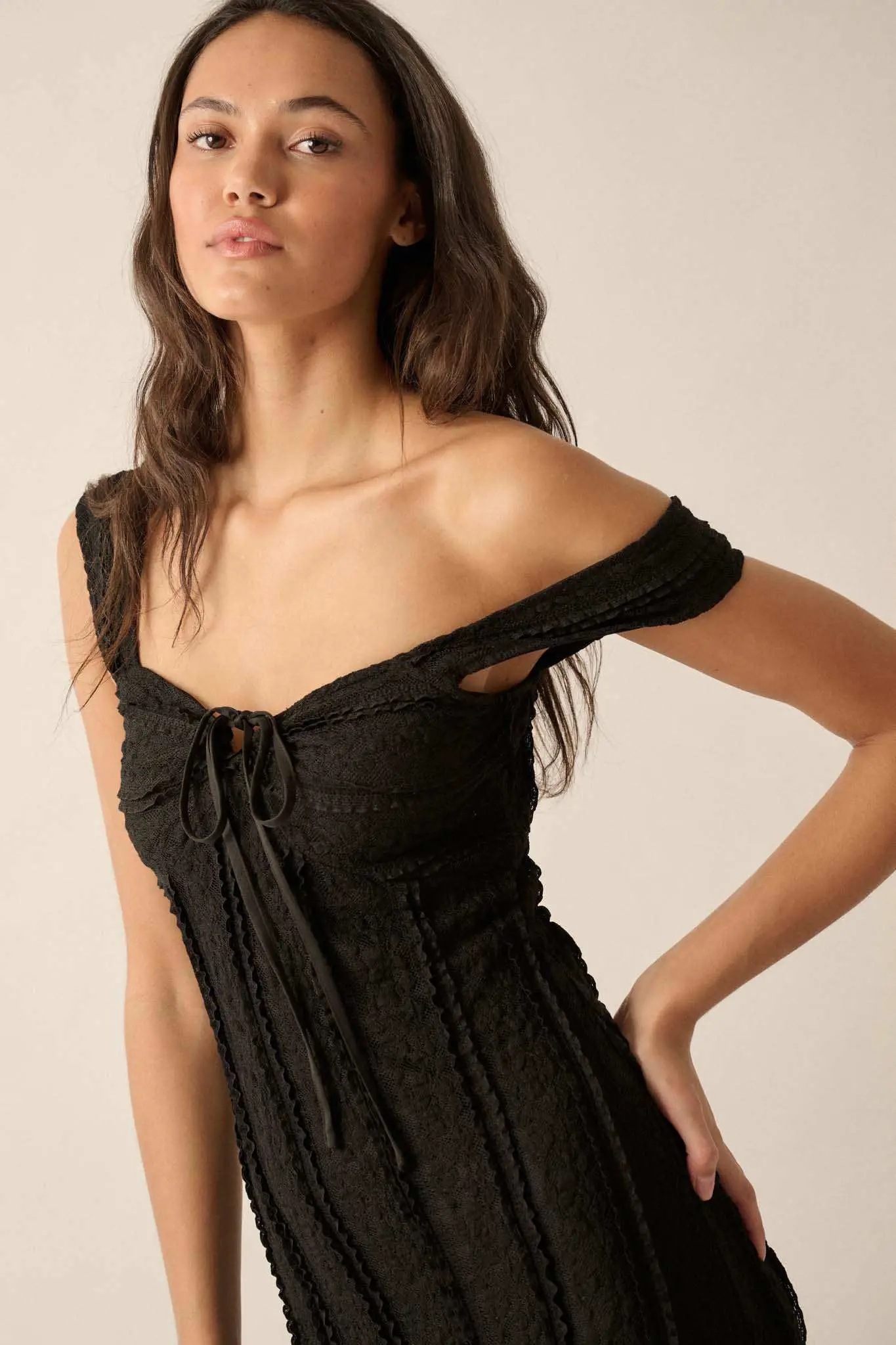 Romantic Heart Ruffled Floral Lace Midi Dress - Image 5
