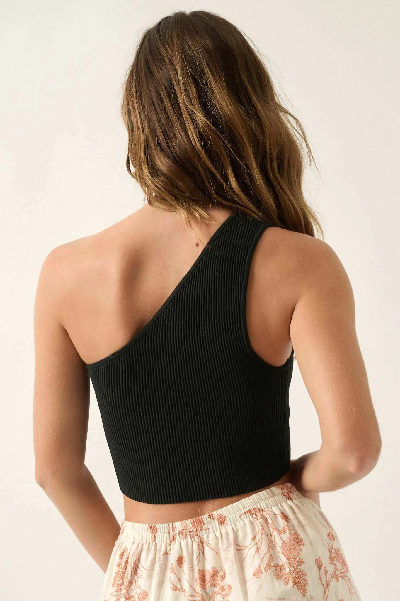 Shaper Fit Asymmetrical Cropped Cutout Tank Top - Image 15