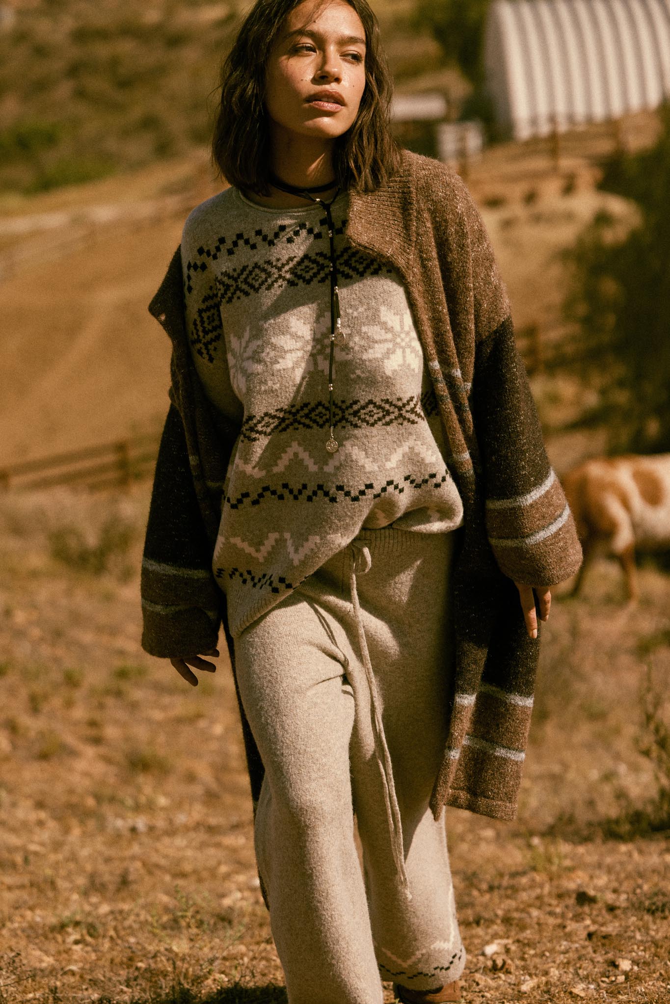 Snowy Peaks Oversize Alpine-Knit Sweater - Image 10