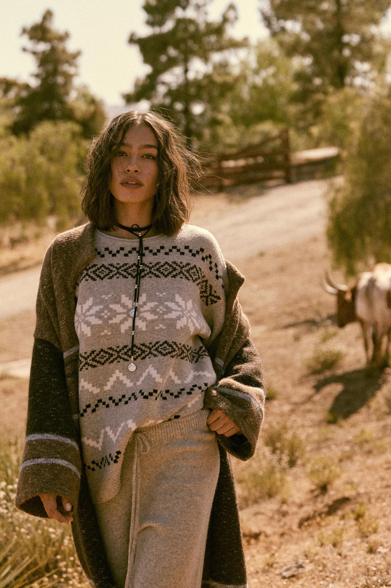 Snowy Peaks Oversize Alpine-Knit Sweater - Image 12