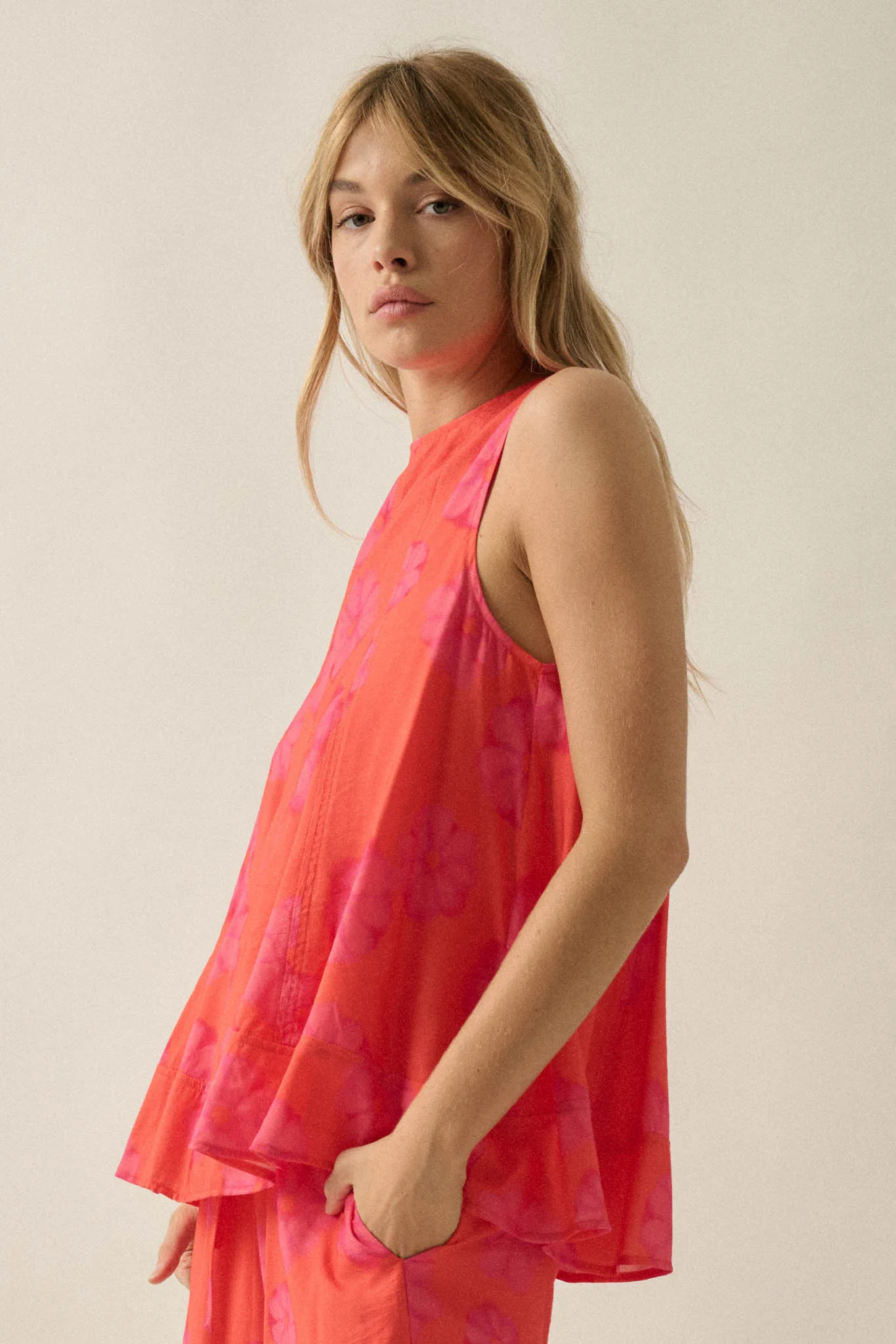 So Delightful Floral Sleeveless A-Line Swing Top - Image 11