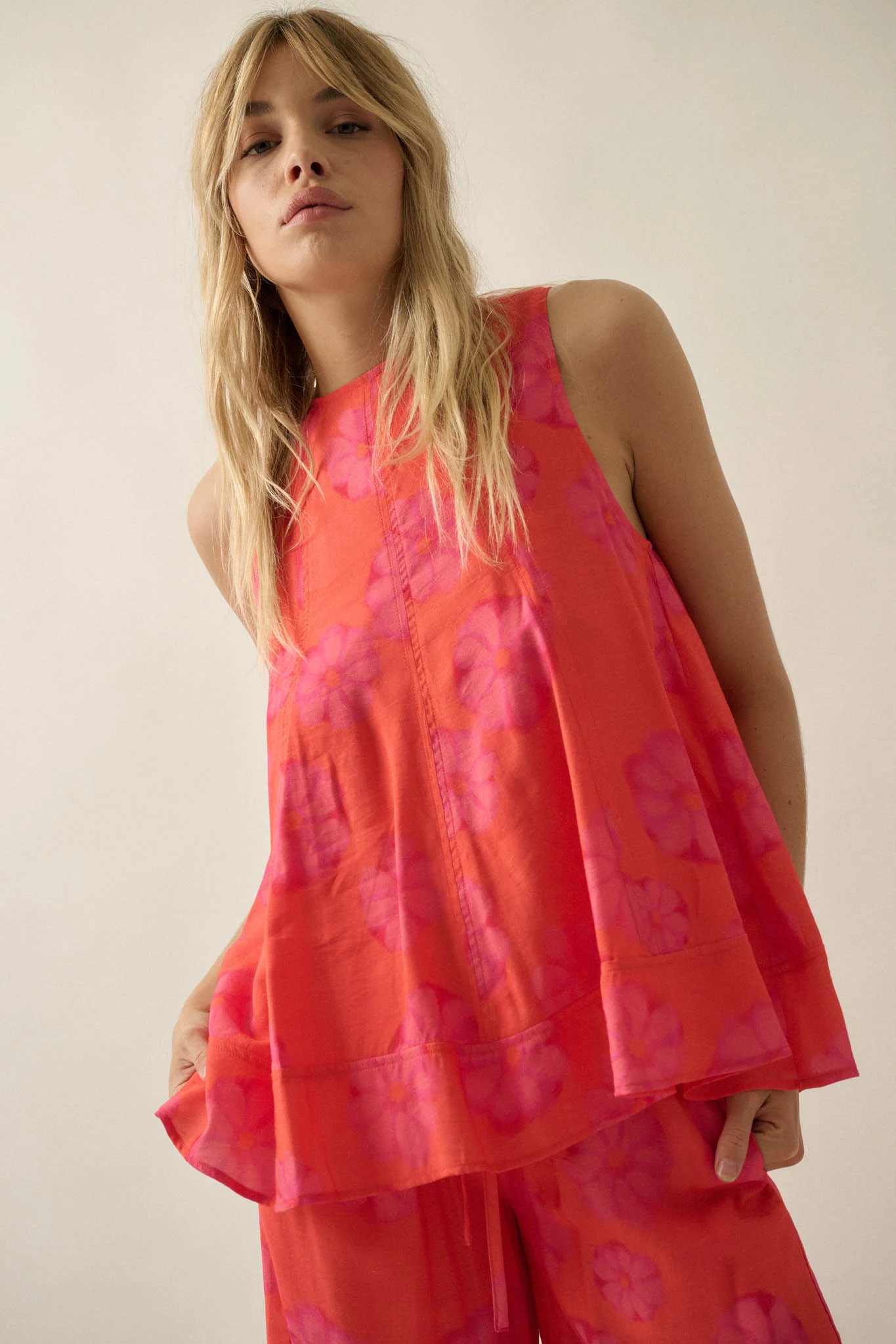So Delightful Floral Sleeveless A-Line Swing Top - Image 7