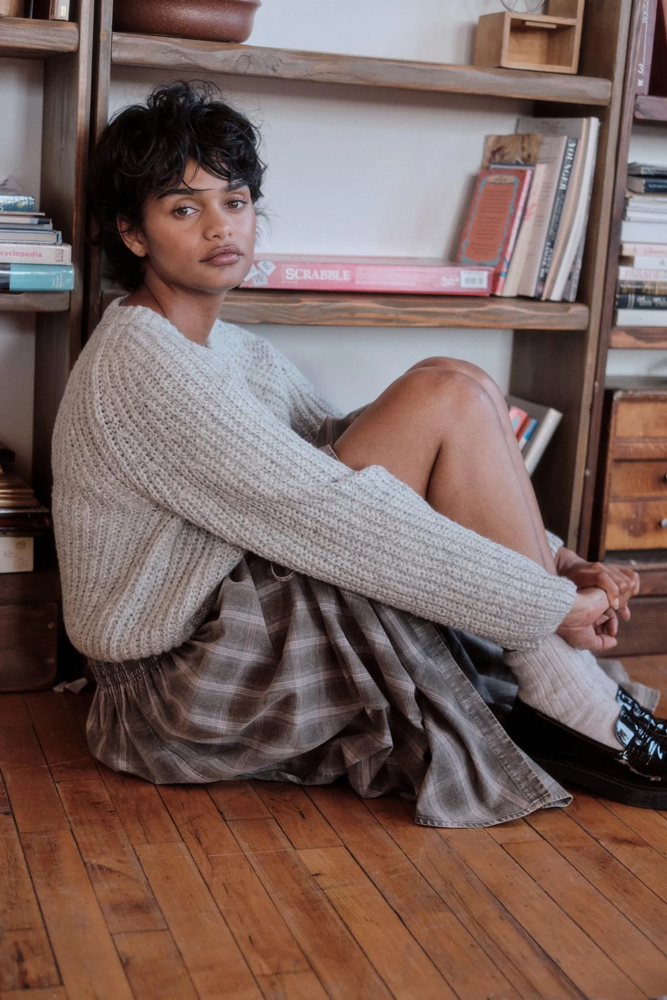 Soft Sunday Ribbed Knit Buttoned V-Neck Cardigan - Image 2