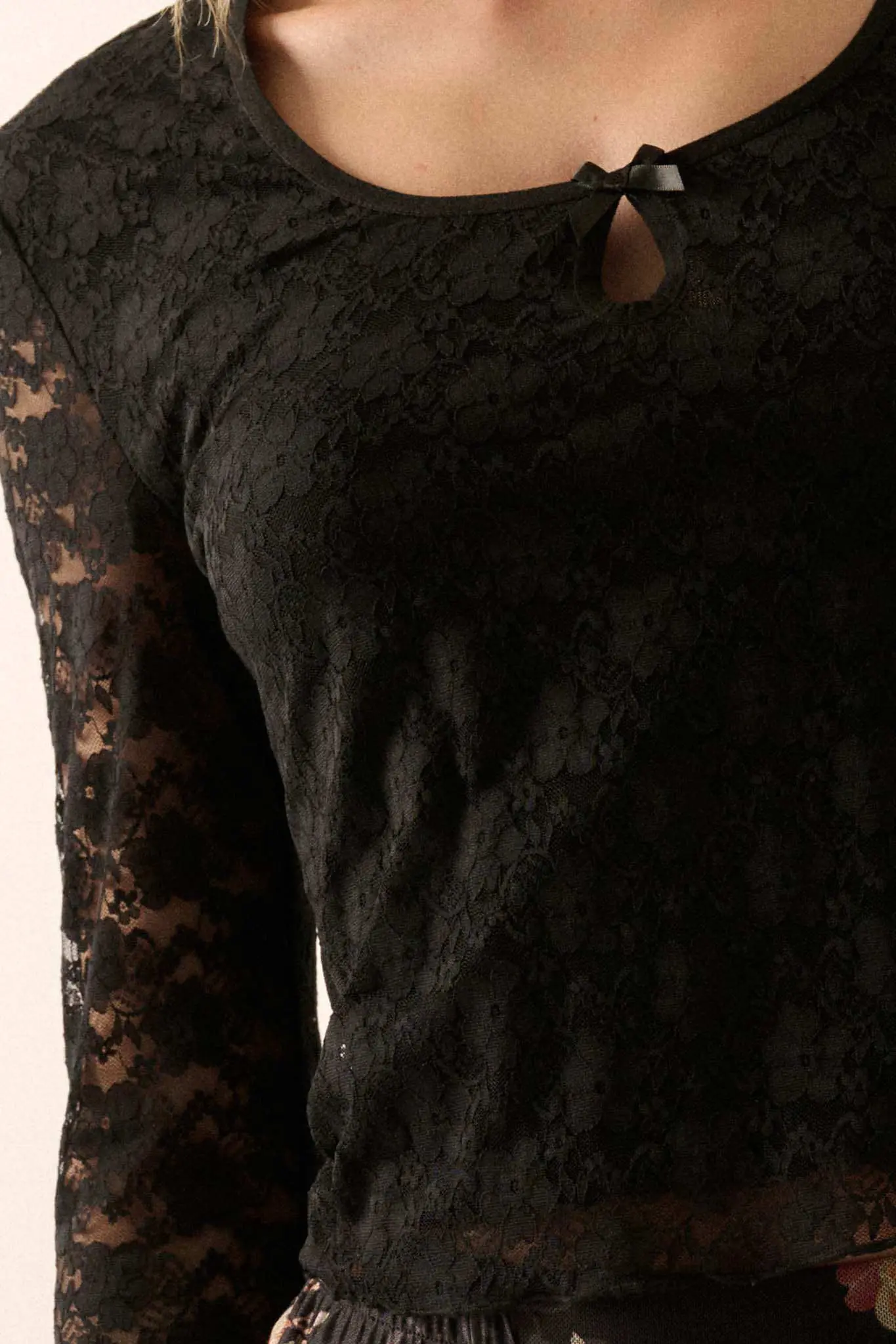 Something Sweet Floral Lace Keyhole Top - Image 10