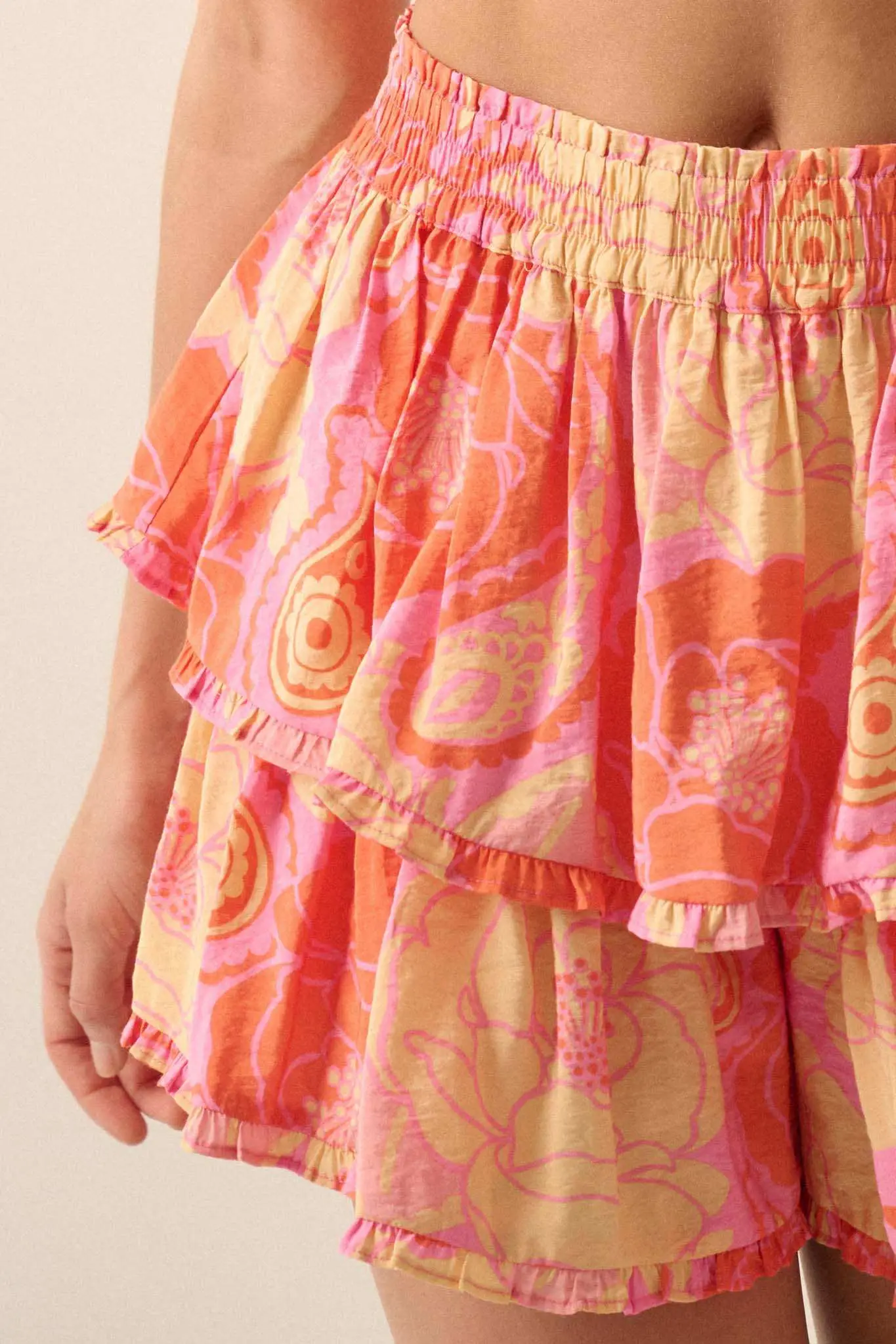 Tasty Treat Floral Paisley Tiered Ruffle Shorts - Image 4
