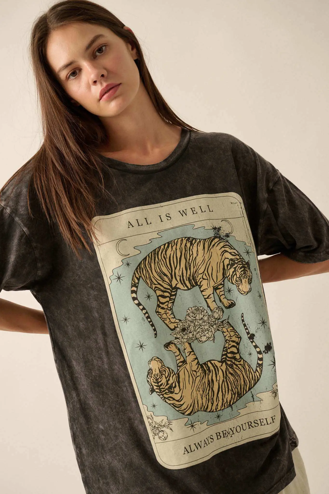 Tiger Tarot Oversized Vintage-Wash Graphic Tee - Image 4