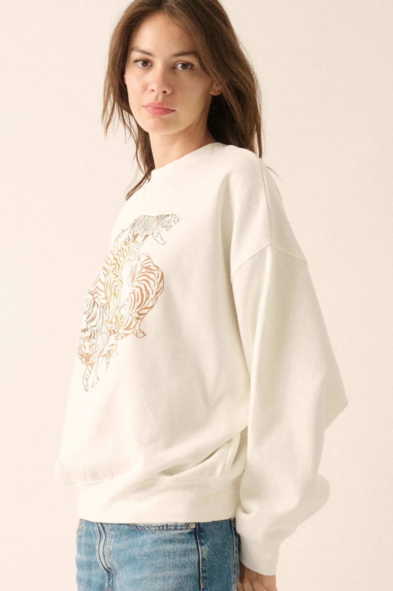 Tiger Troupe Oversize Graphic Sweatshirt - Image 5