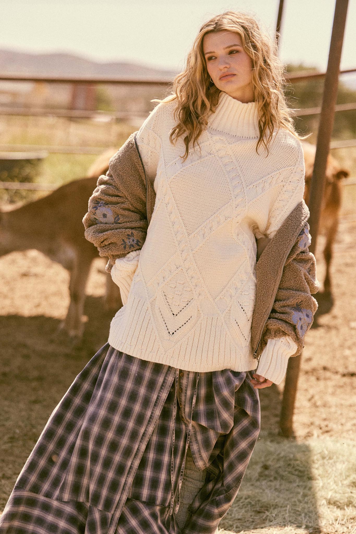 Twist Ending Oversize Cable Knit Mock-Neck Sweater - Image 10