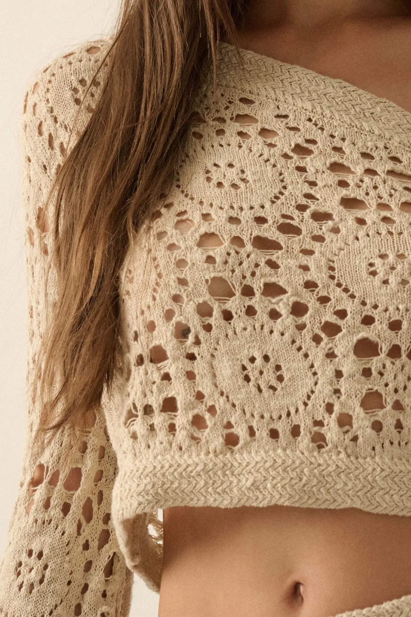 Vintage Heart Crochet Knit Cropped Sweater - Image 5