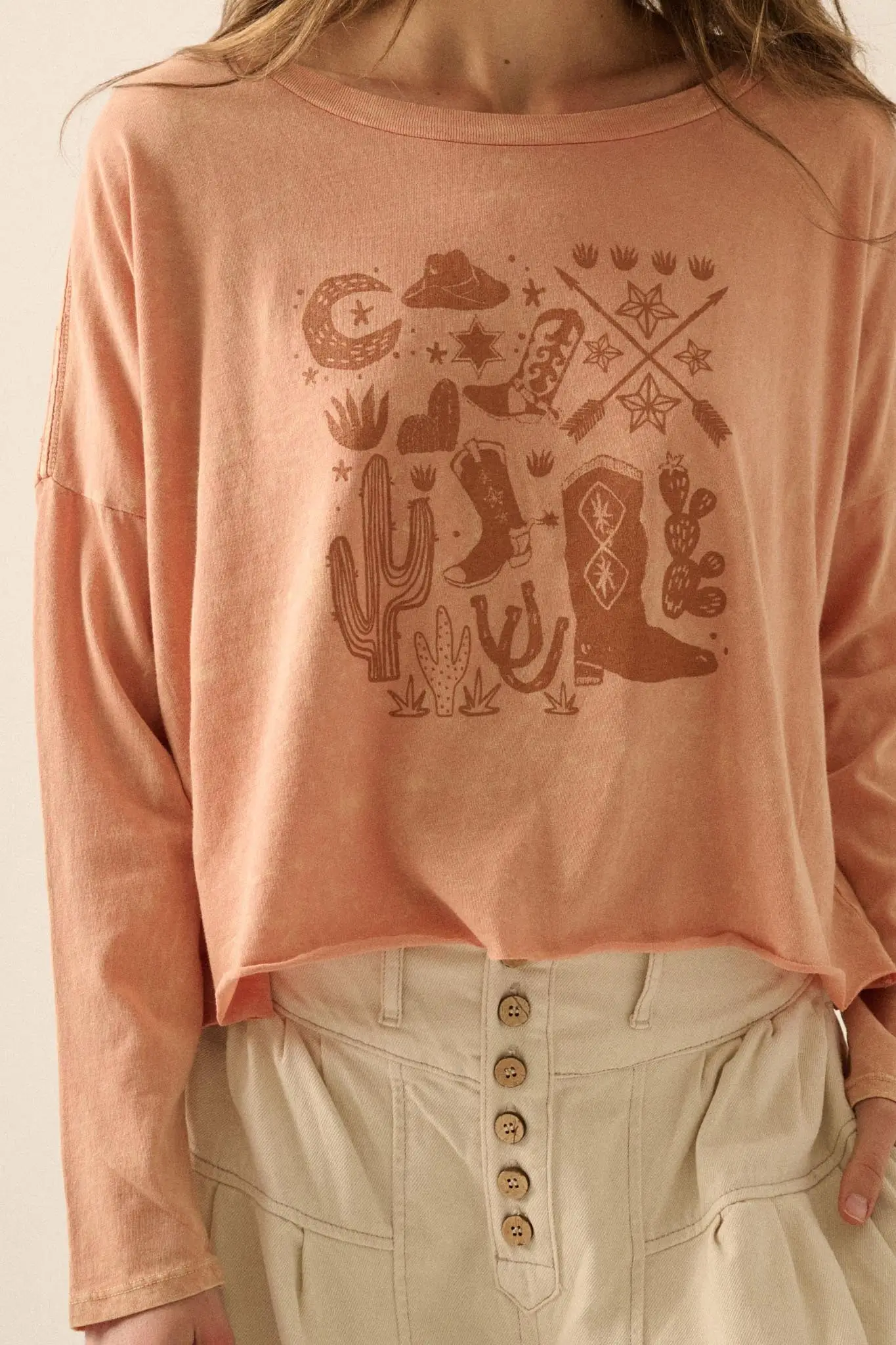 Western Spirit Cropped Long-Sleeve Graphic Tee - Image 2