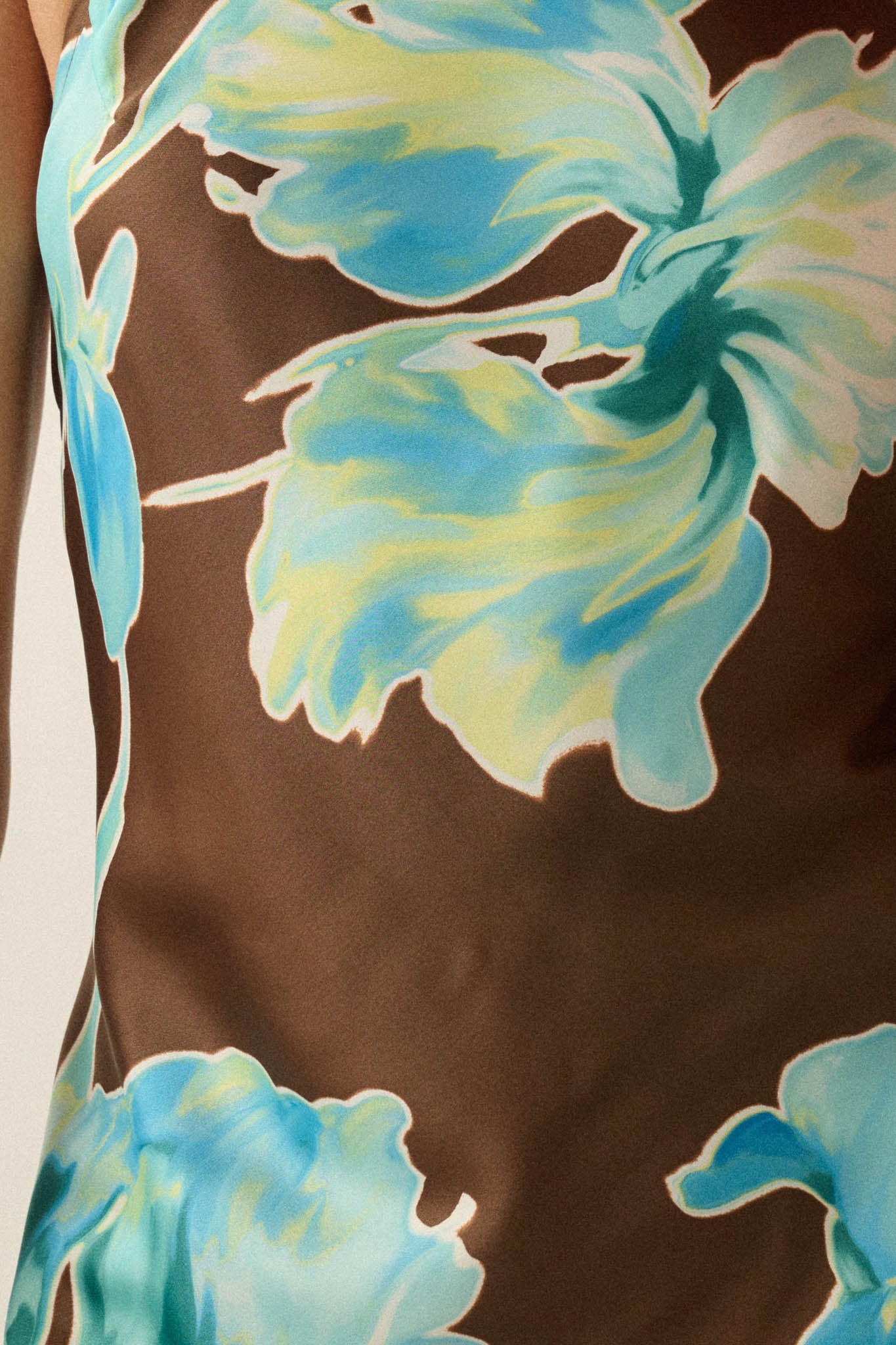 Wild Iris Floral Bias-Cut Satin Halter Mini Dress - Image 5