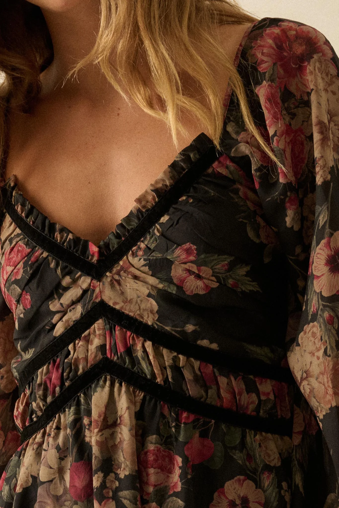 Wildflower Glen Floral Velvet-Trim Maxi Dress - Image 11