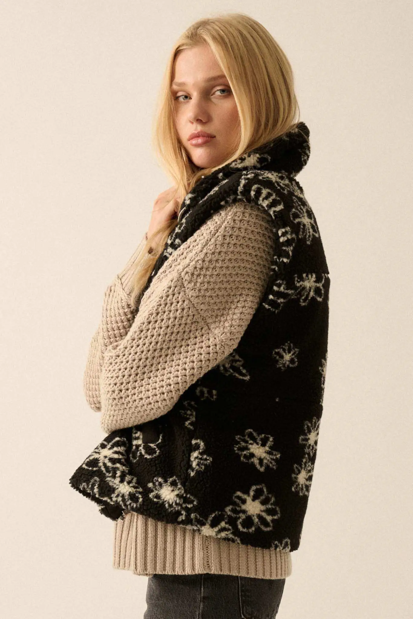 Winter Garden Floral-Print Sherpa Fleece Vest - Image 14