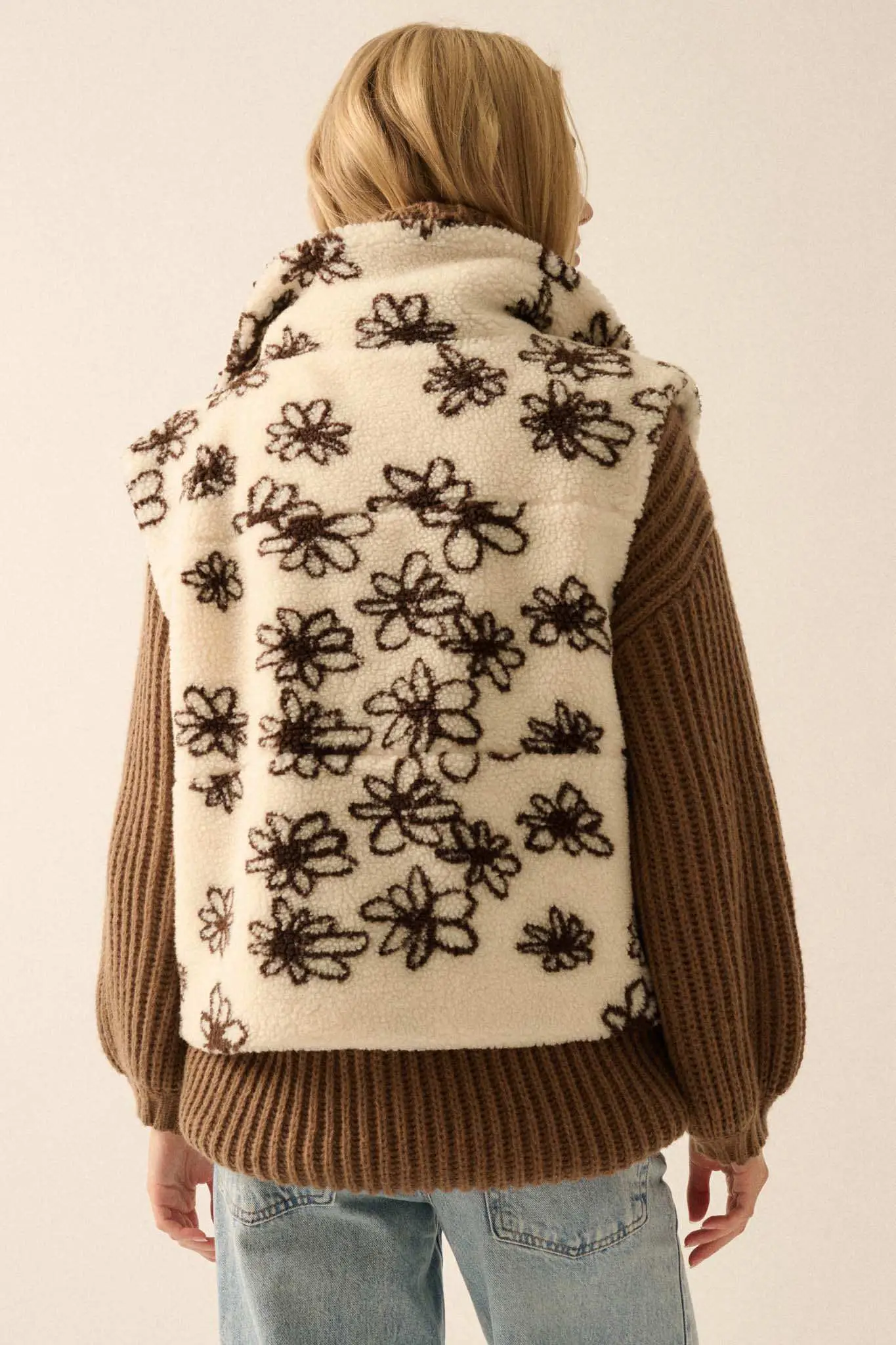 Winter Garden Floral-Print Sherpa Fleece Vest - Image 9